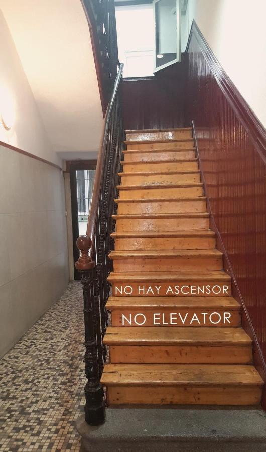 Ap Gran Via IV -Quinto Piso Sin Ascensor- Apartment Madrid Bagian luar foto